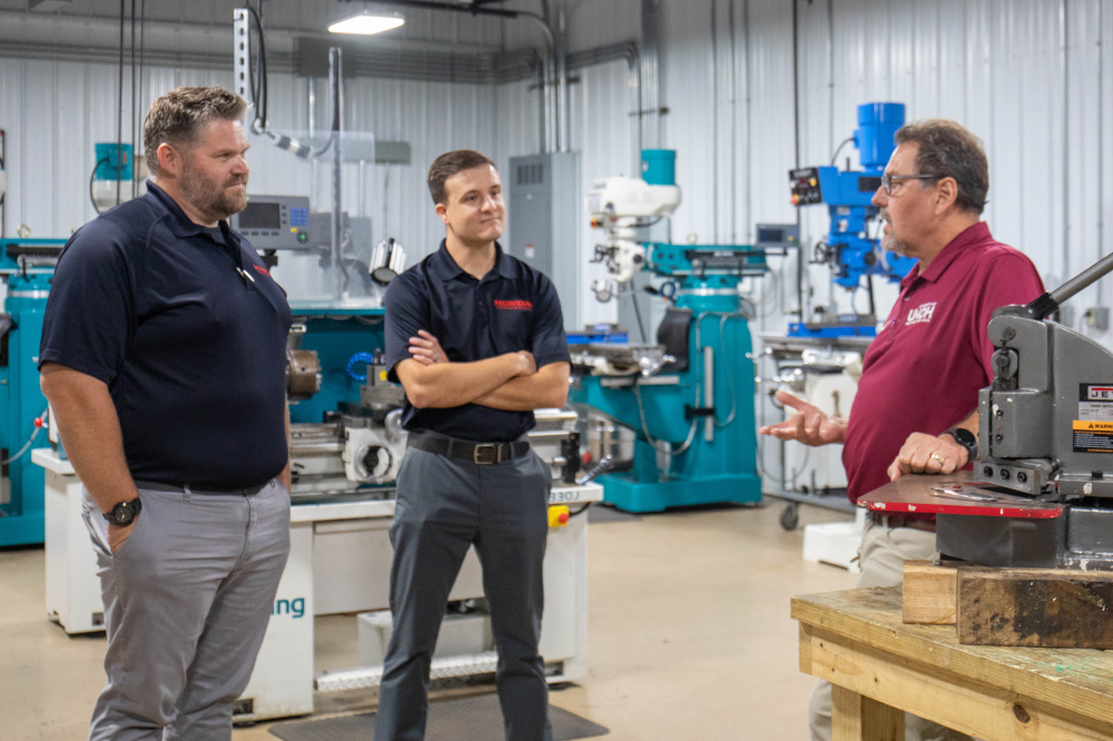 Honda Representatives tour Robotics Facility with UNOH Division Head Shannon Kies